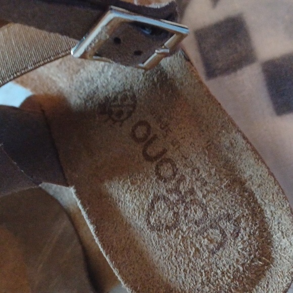 Sandals - Picture 3 of 4